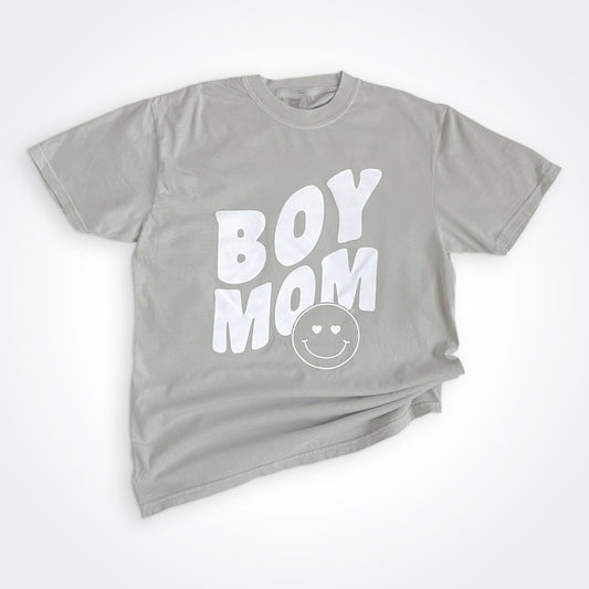 Boymom® Heart Eyes Shirt in Sandstone Color